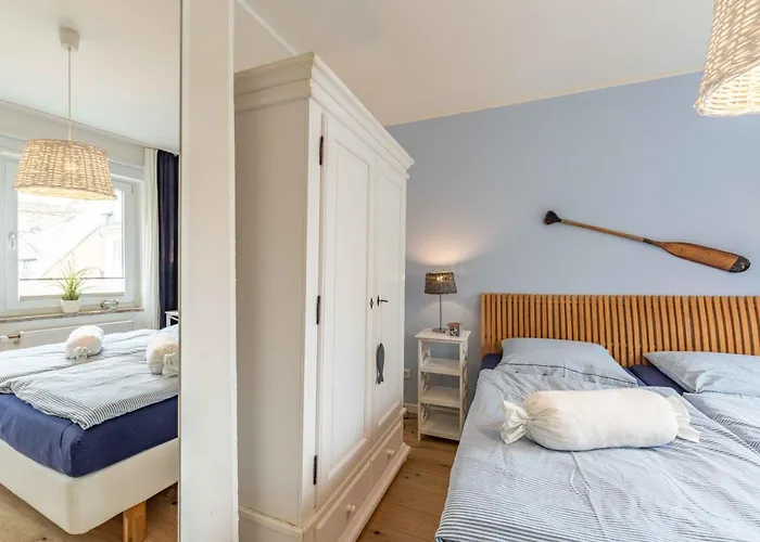 Seaside Apartments - Captain\'S Lounge